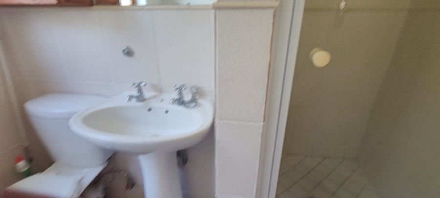 2 Bedroom Property for Sale in The Coves North West